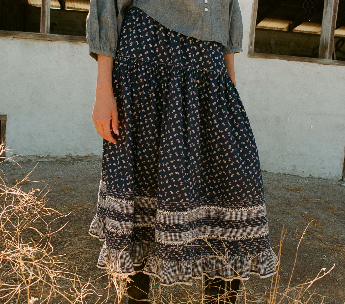 HMD -- ROSANNA SKIRT -- INDIGO CALICO