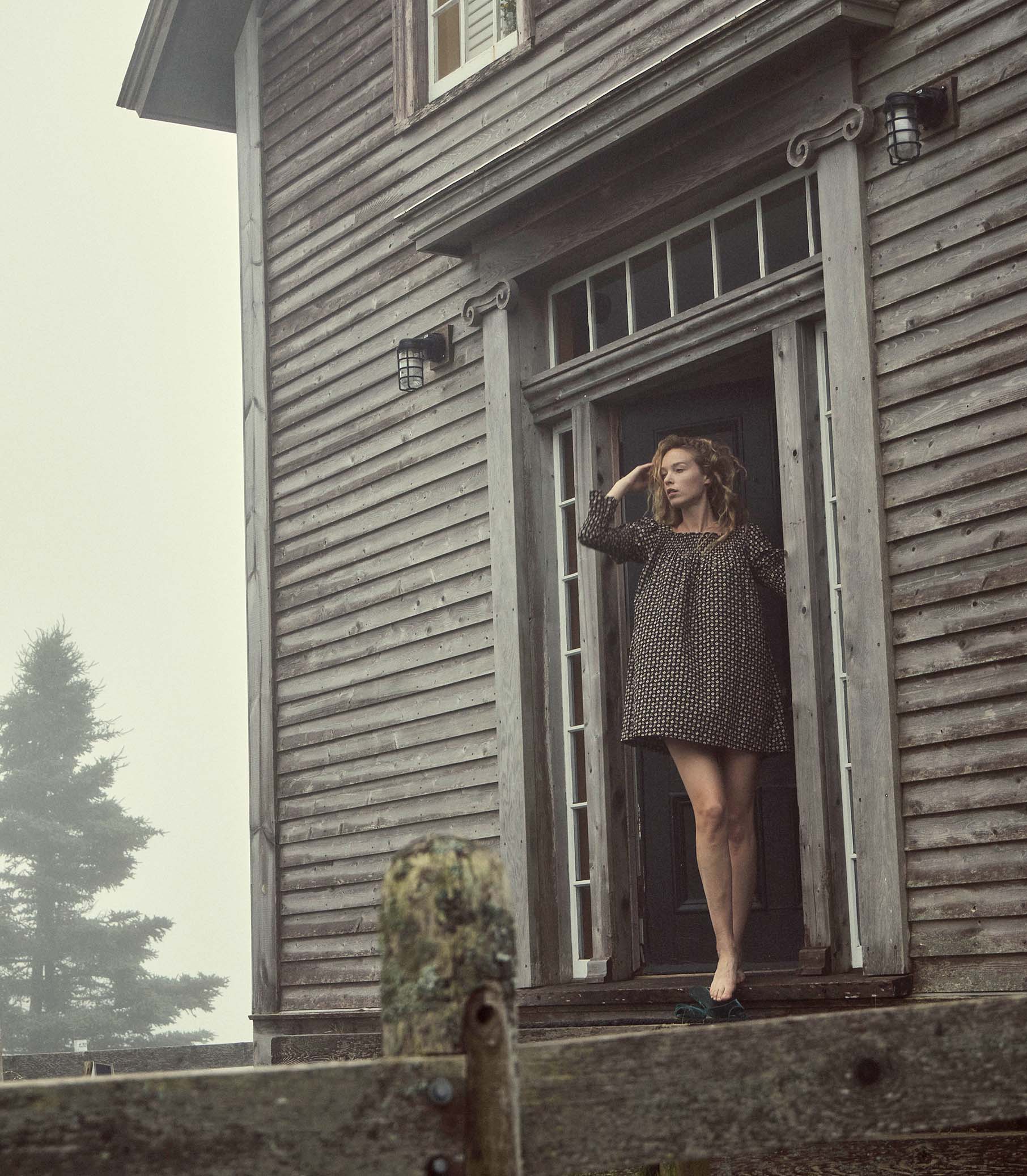 HMD -- SABIA DRESS -- NOIR COUNTRYSIDE PAISLEY view 3
