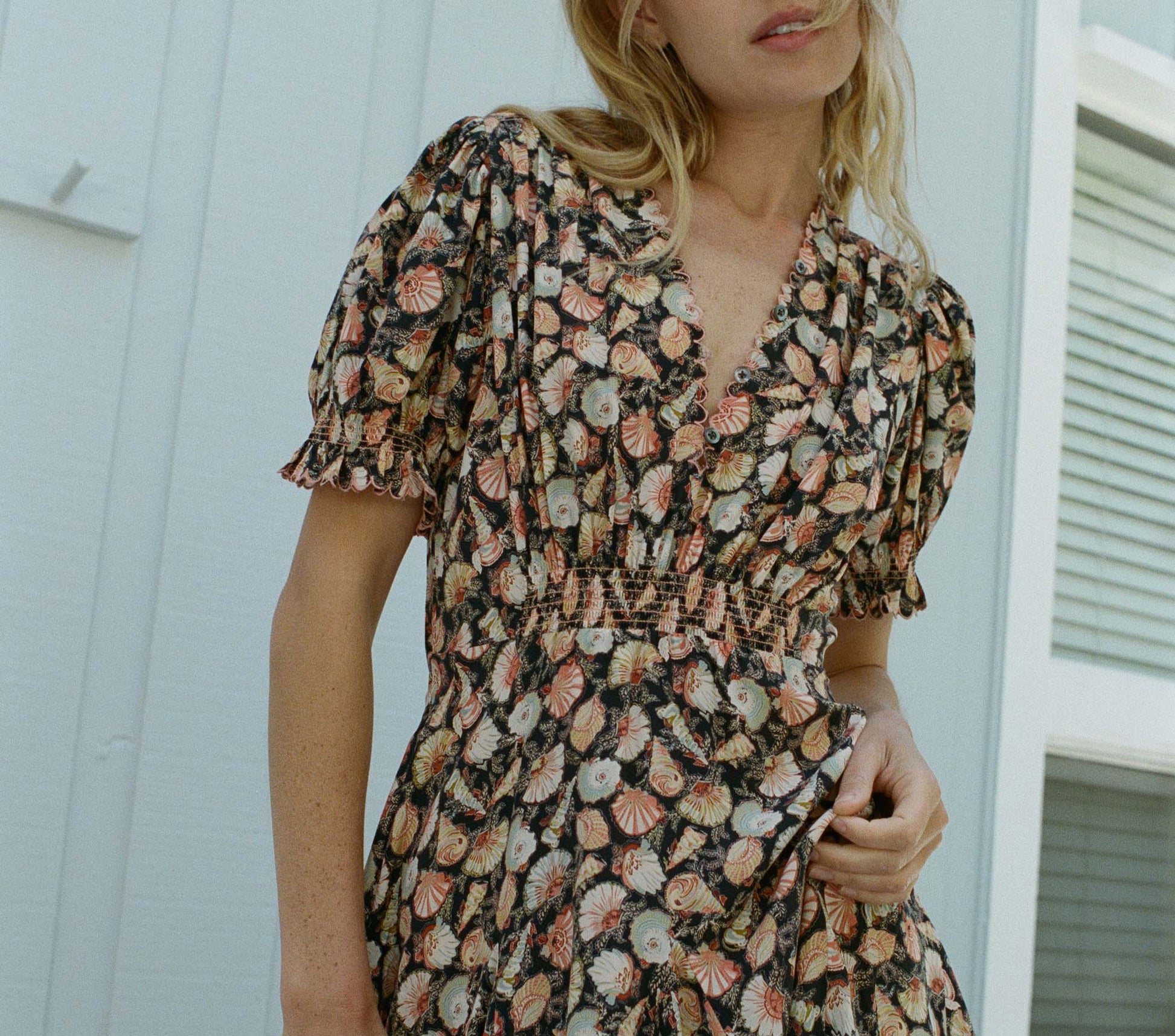 HMD -- SERRA DRESS -- NOIR TRESORS DE LA MER view 1
