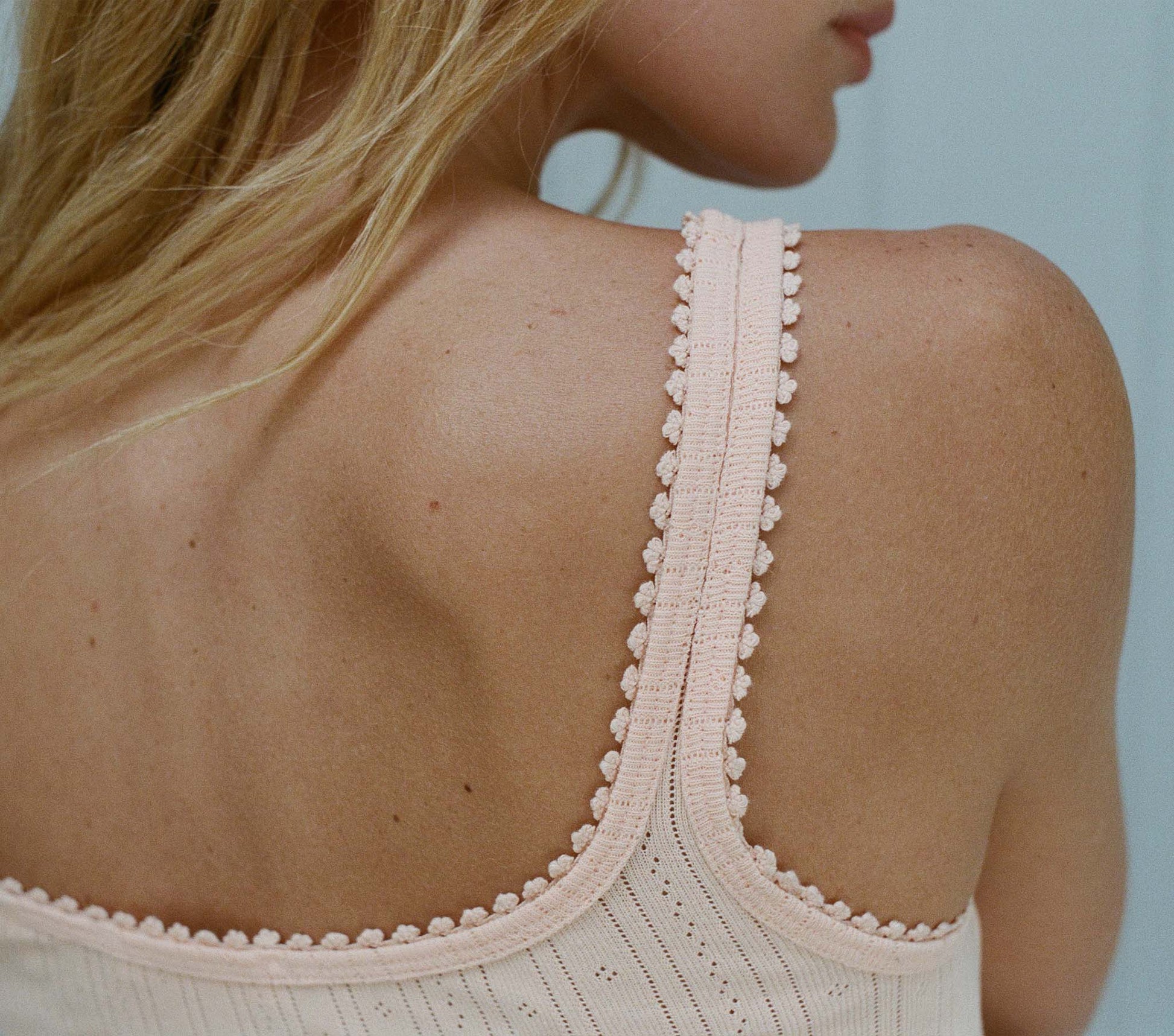 HMD -- SHAE TANK -- ROSY APRICOT view 3
