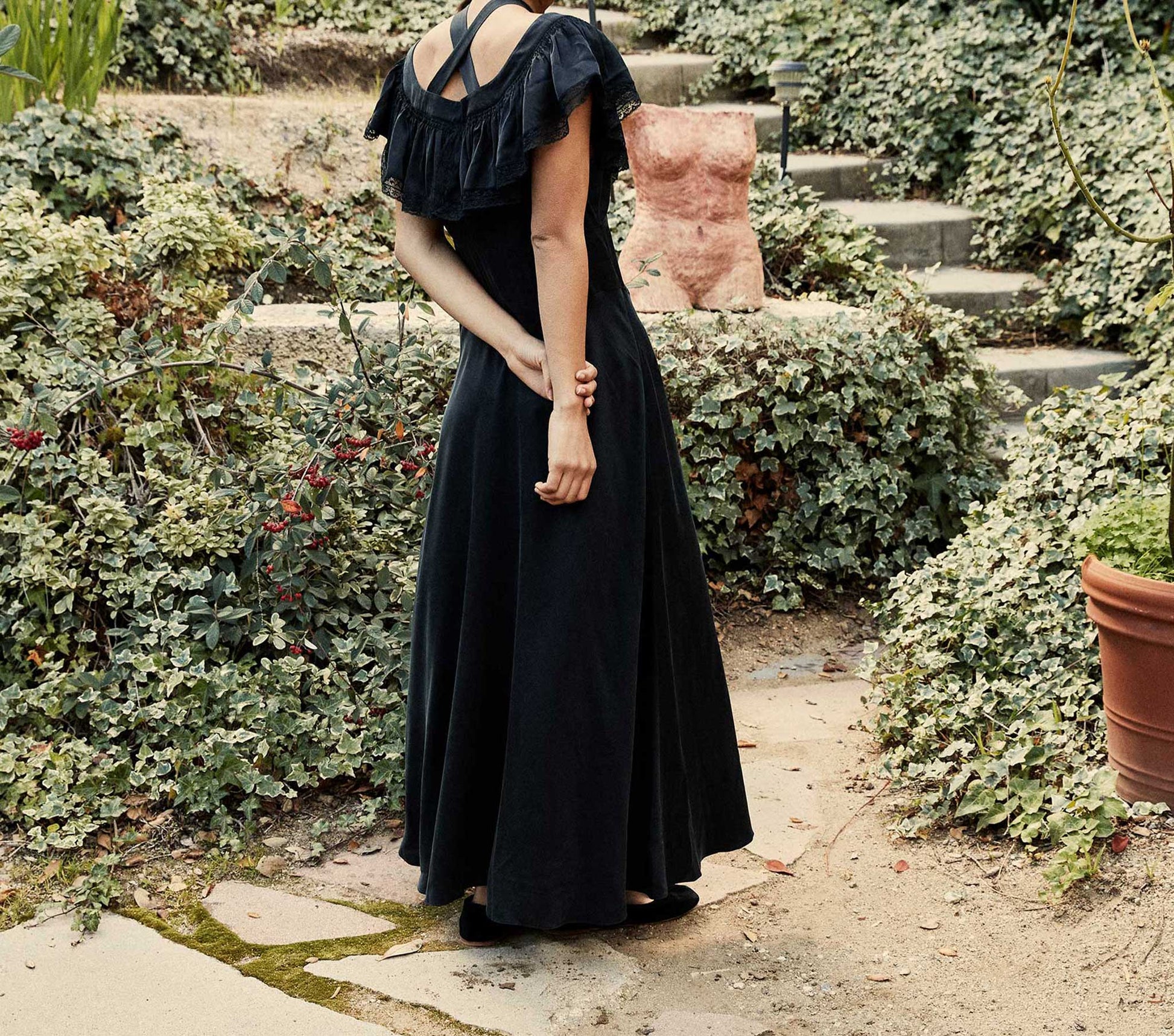 HMD -- SICILIA DRESS -- BLACK view 3
