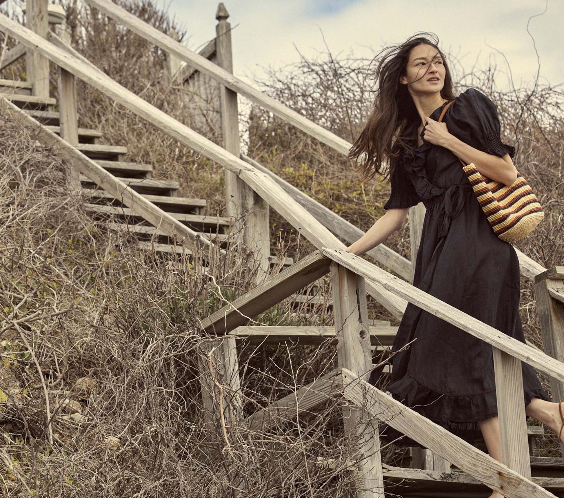 HMD -- SORAYA DRESS -- BLACK view 6
