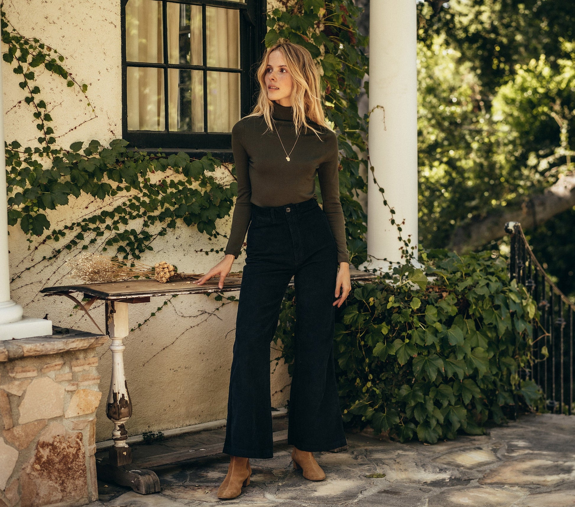 HMD -- SUNDER SWEATER -- DARK GREEN view 5
