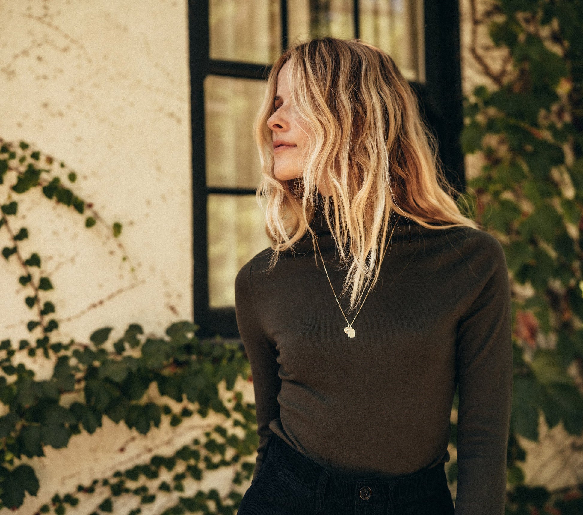 HMD -- SUNDER SWEATER -- DARK GREEN view 6
