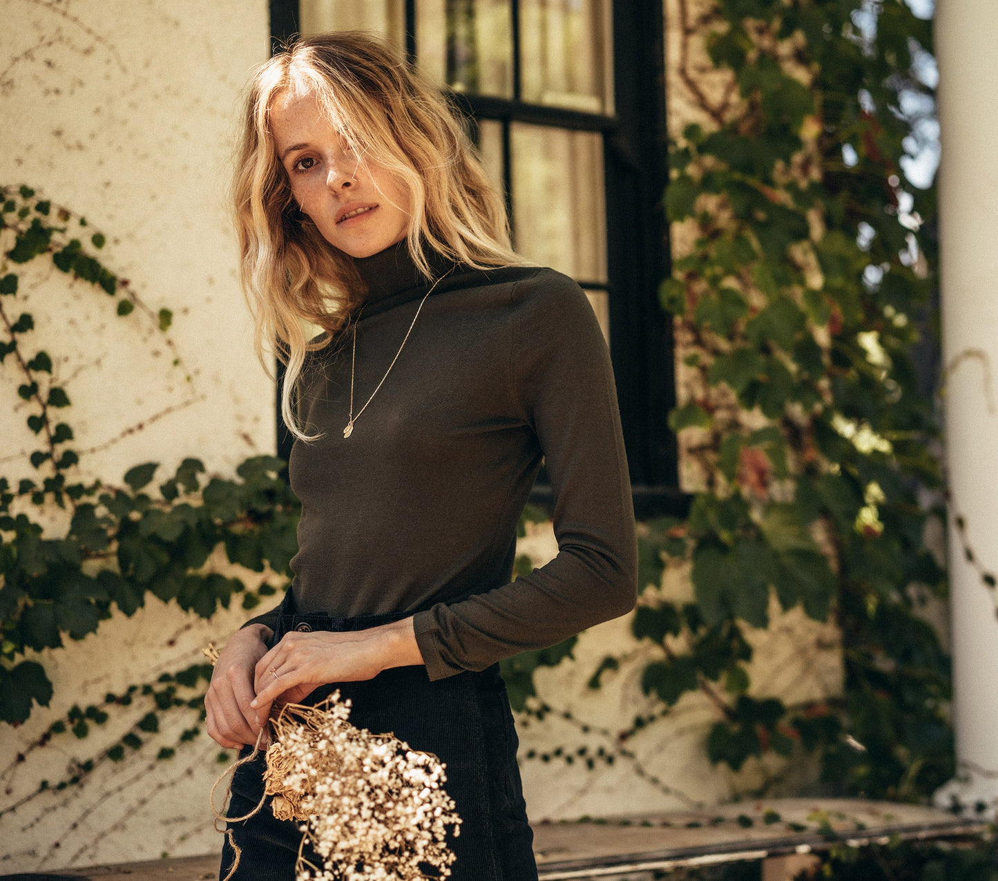 HMD -- SUNDER SWEATER -- DARK GREEN