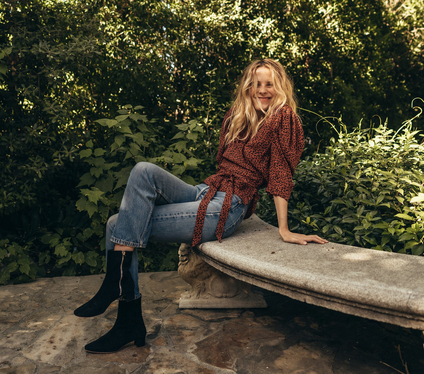 HMD -- AMARANTA TOP -- NAVY/RED CHERRY WILLOW