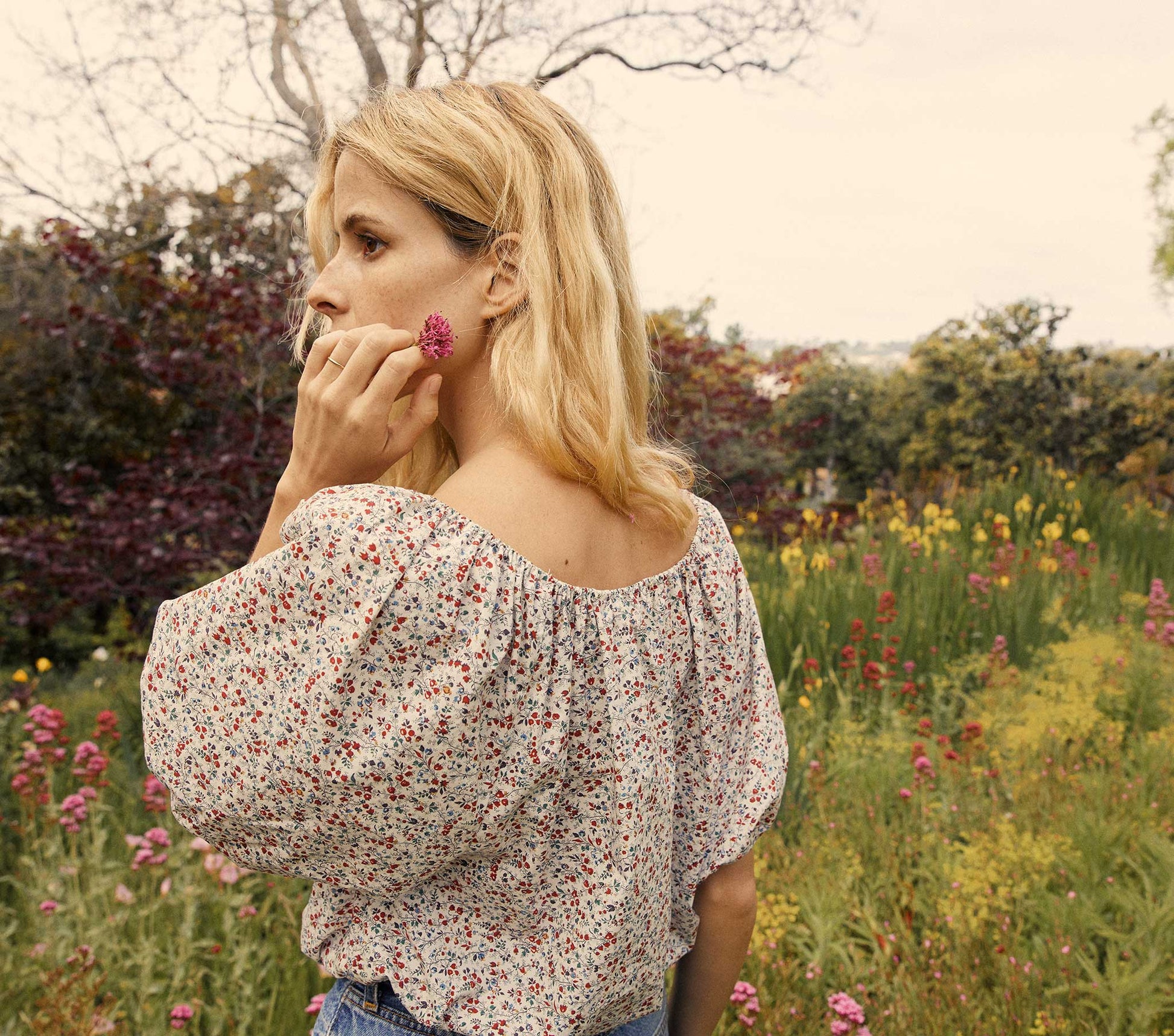 HMD -- LOTUS TOP -- BRIARWOOD FLORAL view 3

