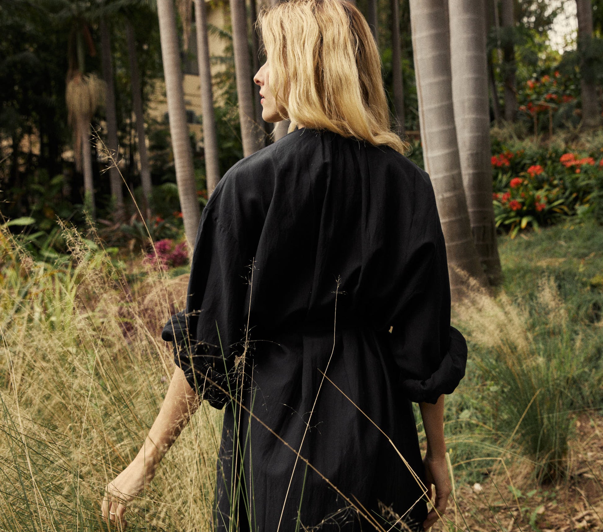 HMD -- JOAN DRESS -- BLACK view 7
