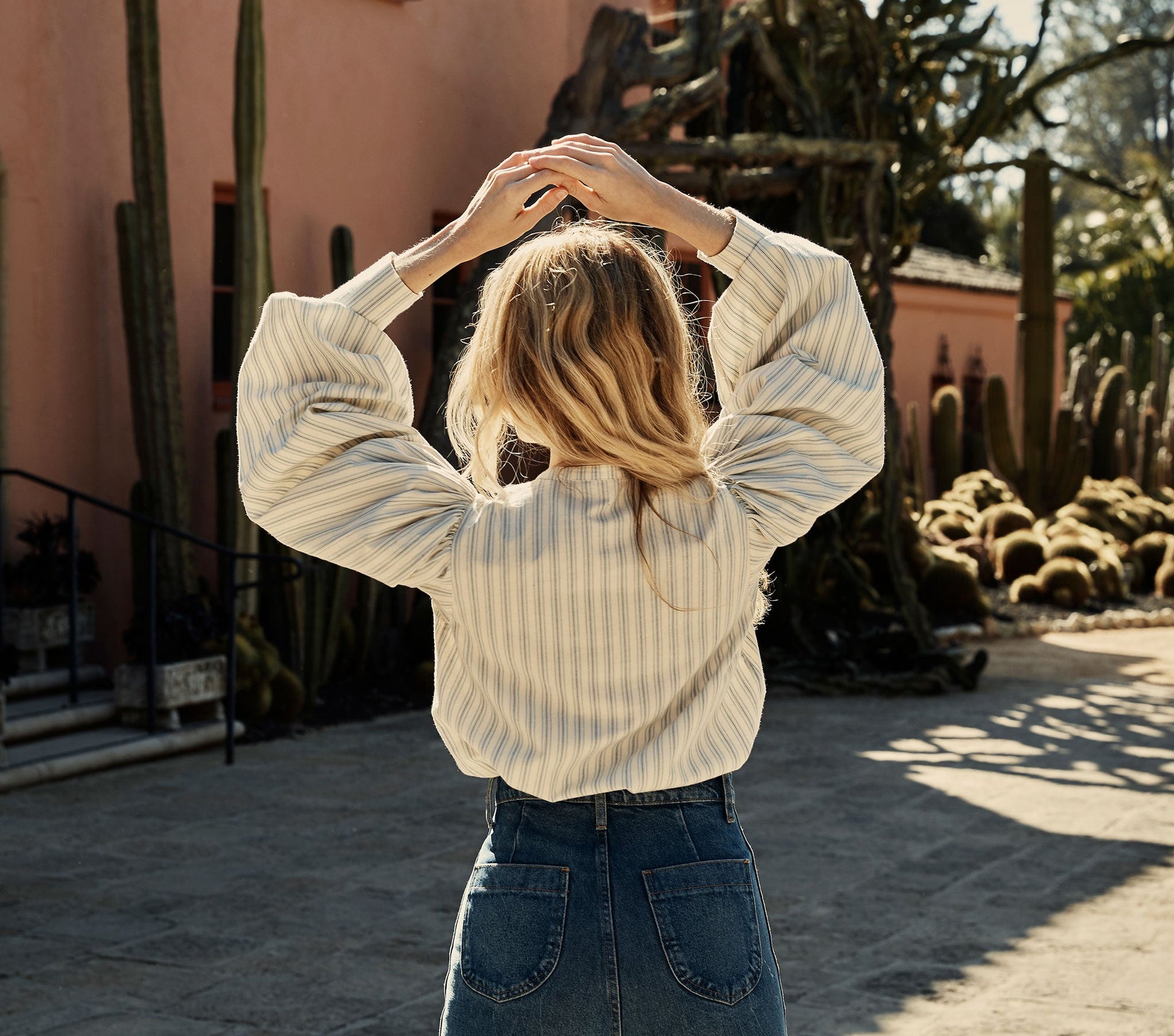 HMD -- SCARLET TOP -- STRIPED CHAMBRAY view 4
