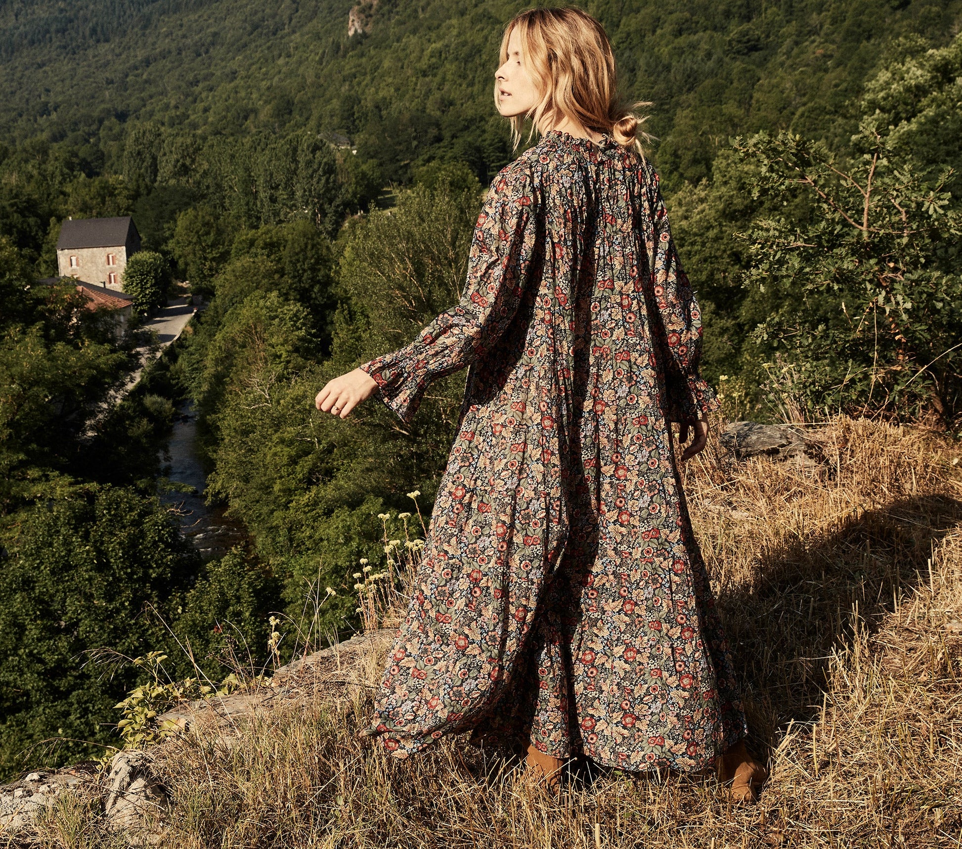 HMD -- SONOMA DRESS -- WILDBERRY THICKET view 7
