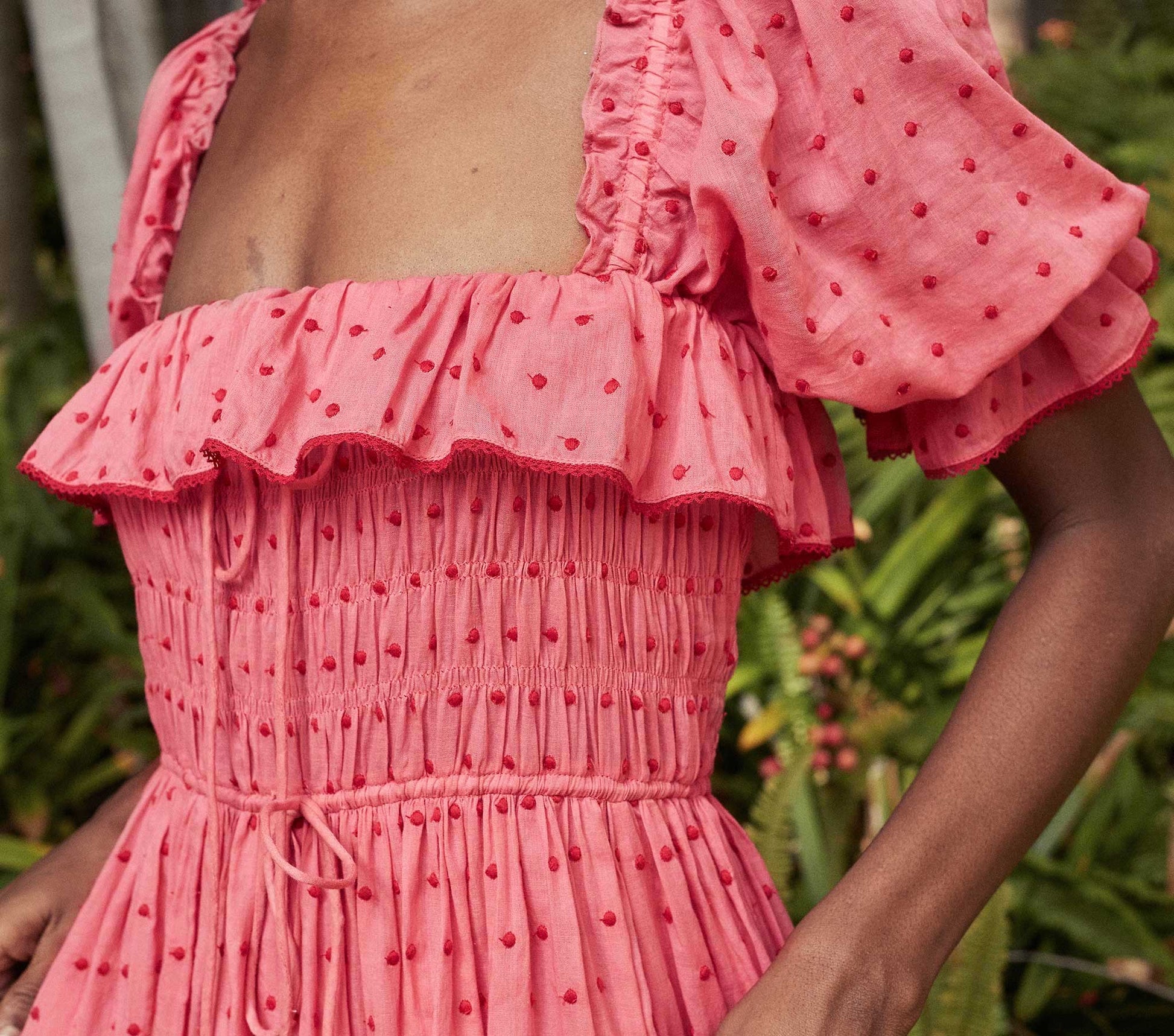 HMD -- SOL DRESS -- TEA ROSE SWISS DOT view 4
