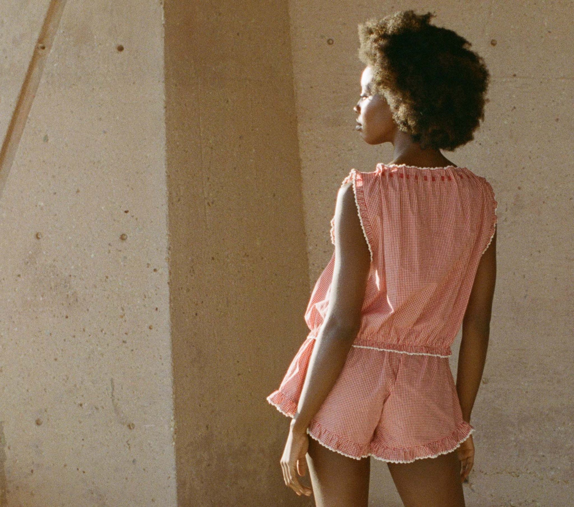 HMD -- TRAVELER TOP -- CERISE PARIS GINGHAM view 7
