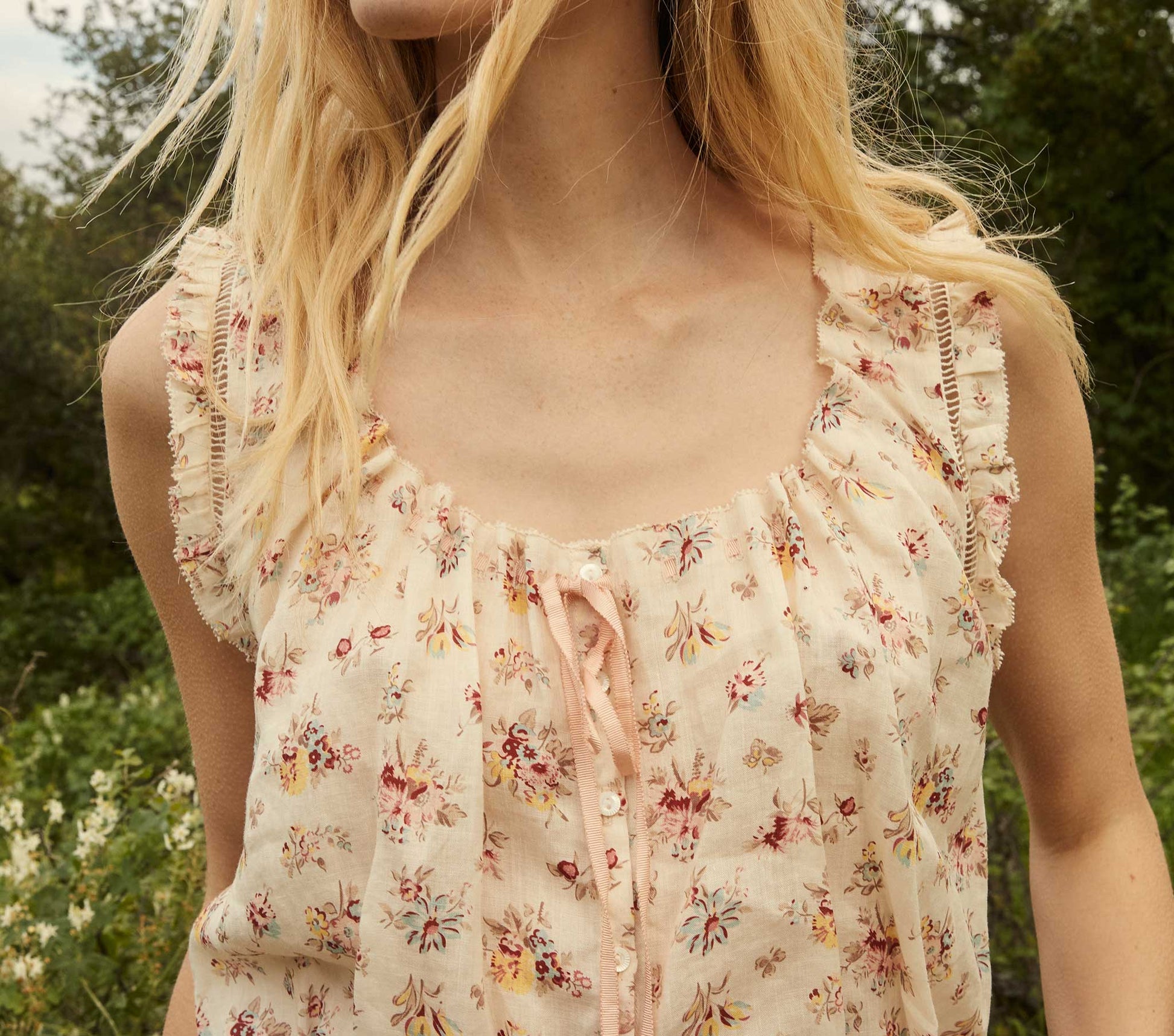 HMD -- TRAVELER TOP -- TUILERIES BLOOMS view 5
