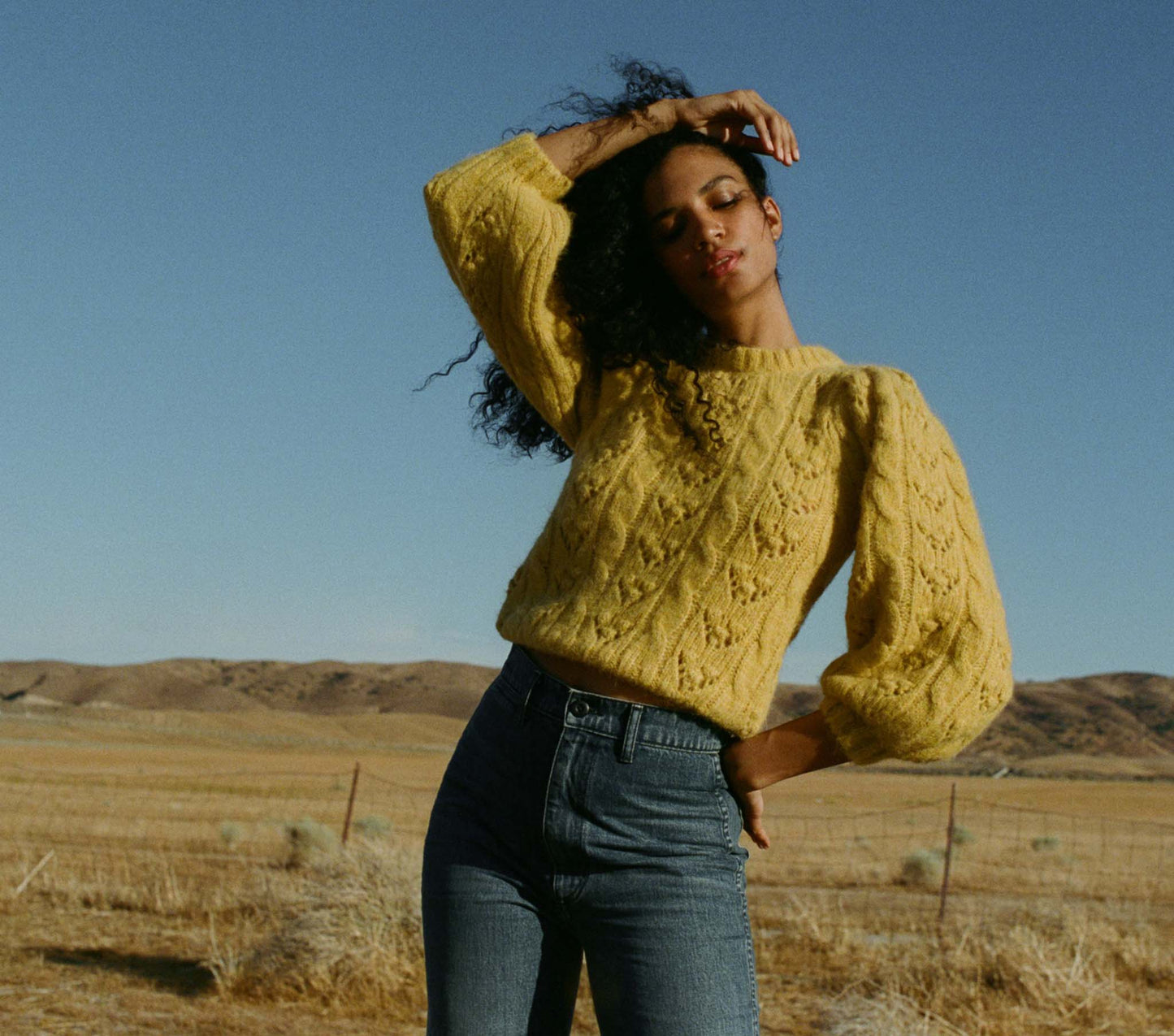 HMD -- TUDOR SWEATER -- GOLDFINCH