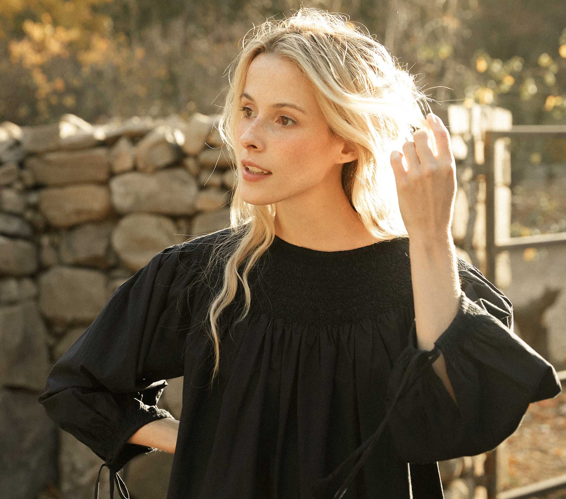 HMD -- THEDA DRESS -- BLACK view 6
