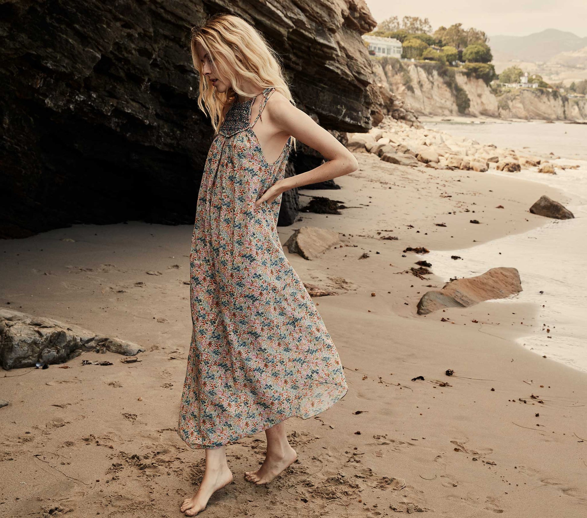 HMD -- THOREAU DRESS -- CREAM LADY BIRD FLORAL view 4
