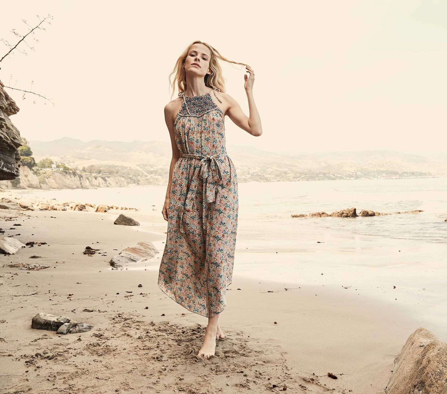 HMD -- THOREAU DRESS -- CREAM LADY BIRD FLORAL
