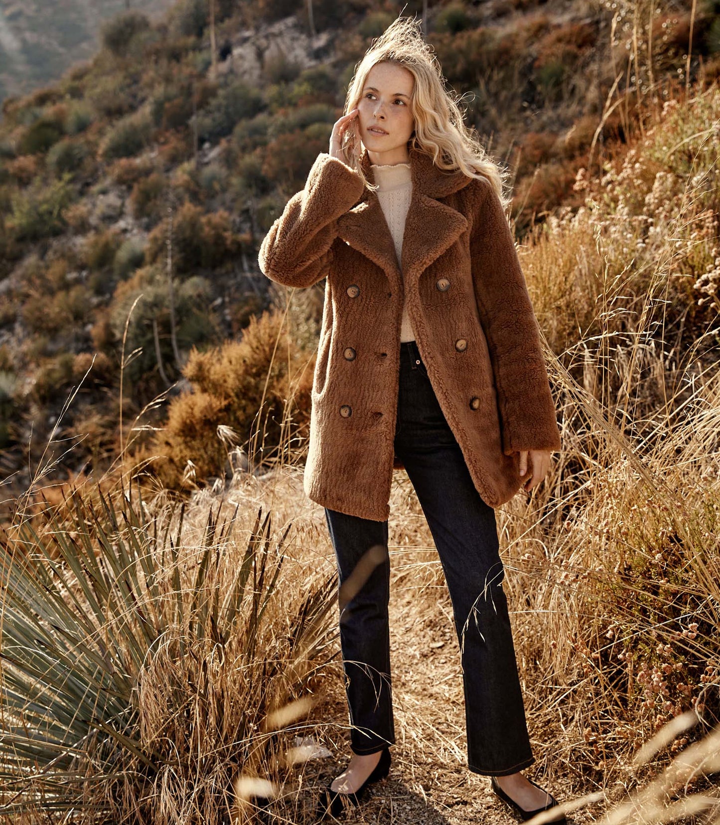 HMD -- VALLEY COAT -- BROWN AMBER