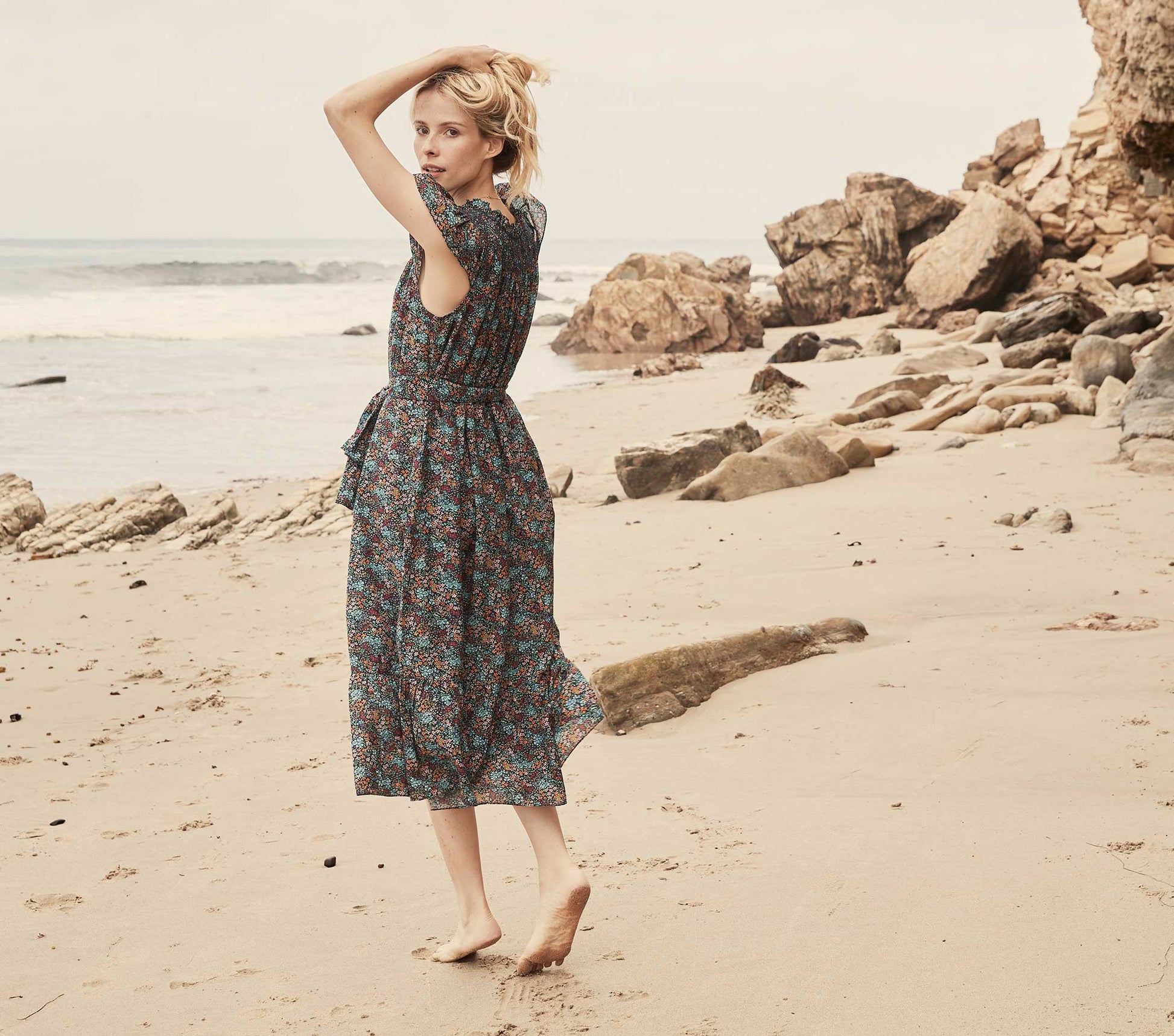 HMD -- VIOLETTA DRESS -- NAVY LADY BIRD FLORAL view 2
