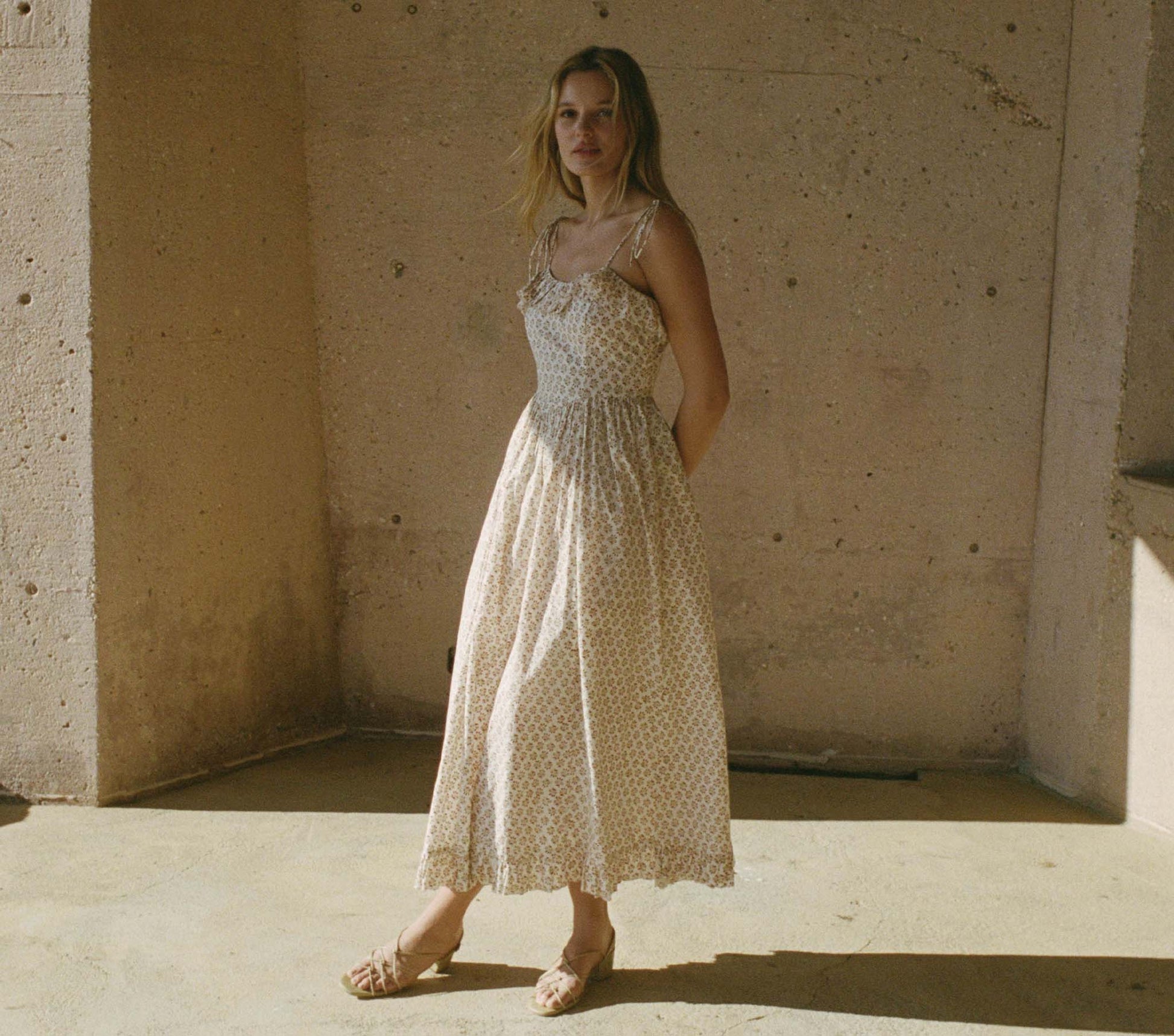 HMD -- WENDELIN DRESS -- SPRING ELDERBERRY FLORAL view 3
