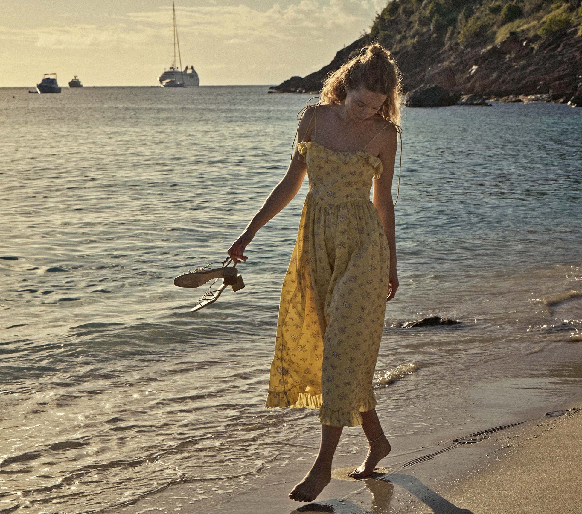HMD -- WENDELIN DRESS -- SUNSHINE BOUTON DE ROSE view 3
