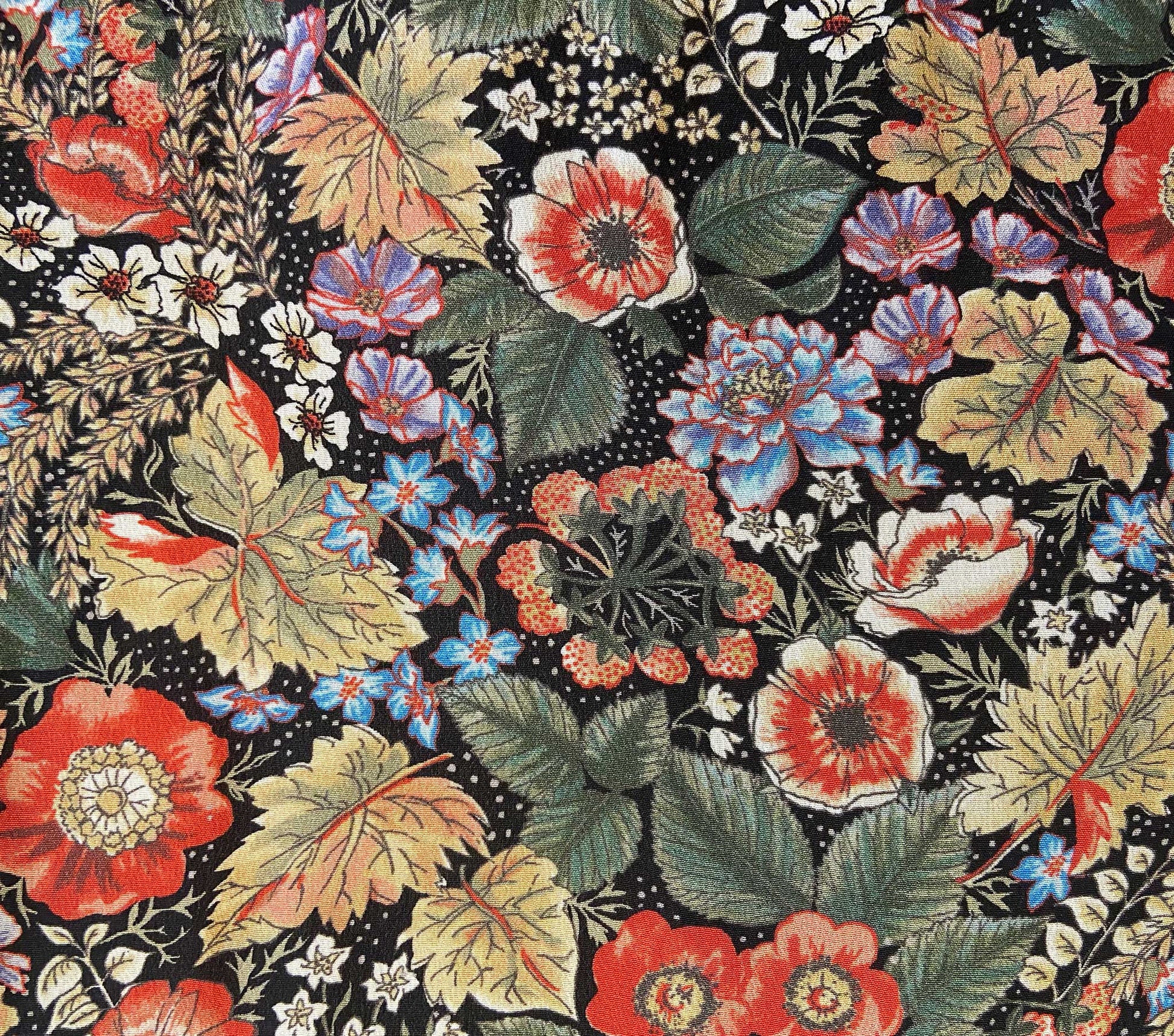 HMD -- CAMDEN DRESS -- WILDBERRY THICKET view 9