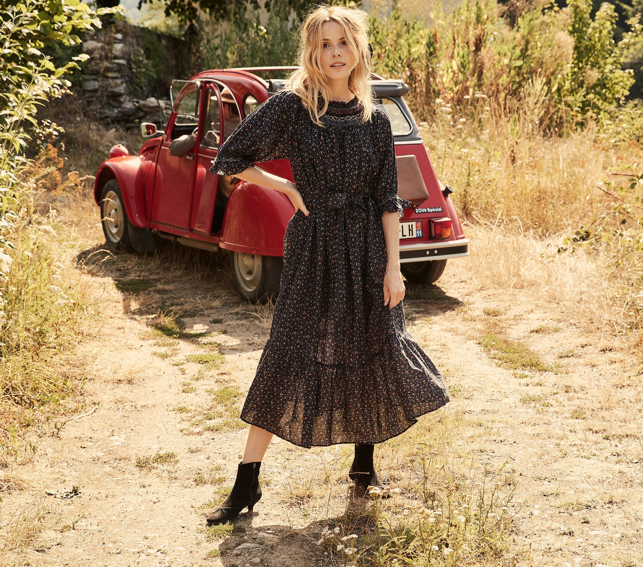 HMD -- WHISPER DRESS -- BLACK MARFA PAISLEY