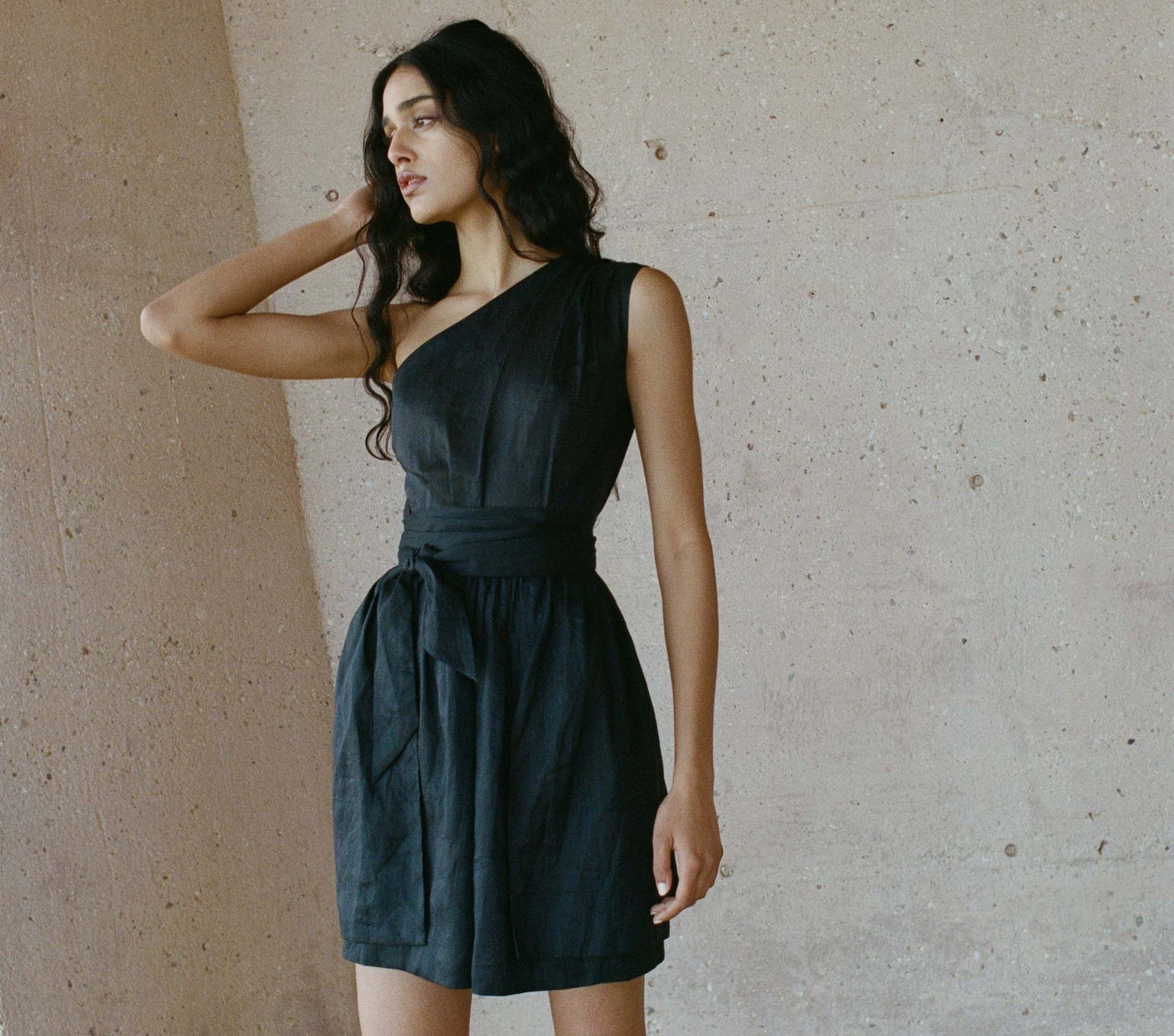 HMD -- YVONNE DRESS -- BLACK view 1
