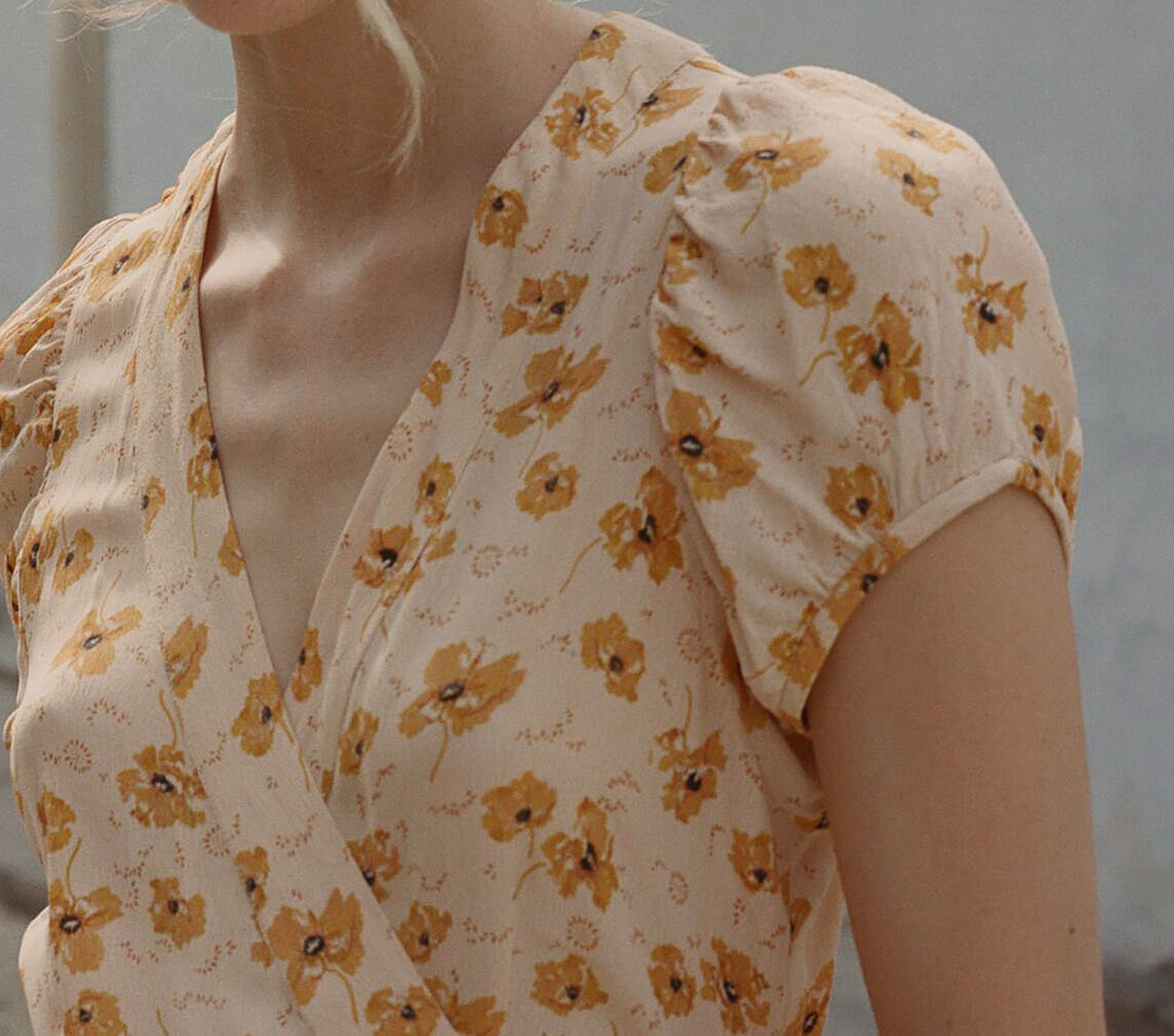 HMD -- AURORA DRESS -- SUNNY ANEMONE FLORAL
