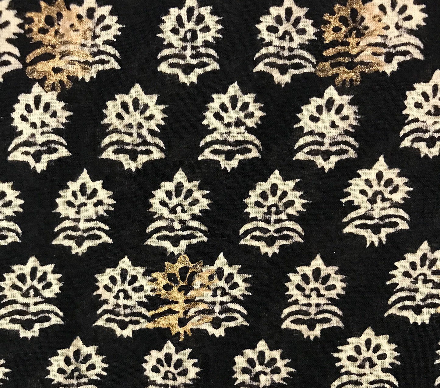 HMD -- THE JANE BLOUSE -- BLACK/CREAM FLOWER BLOCK PRINT