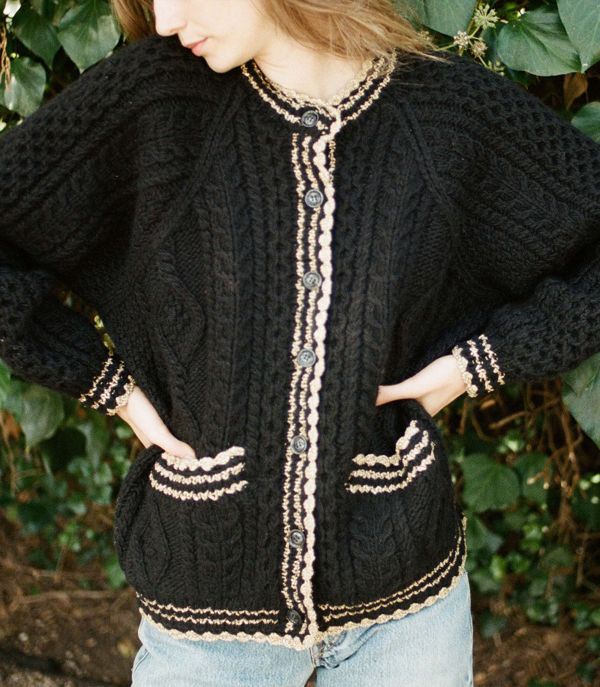 HMD -- TAMARA CARDIGAN -- BLACK