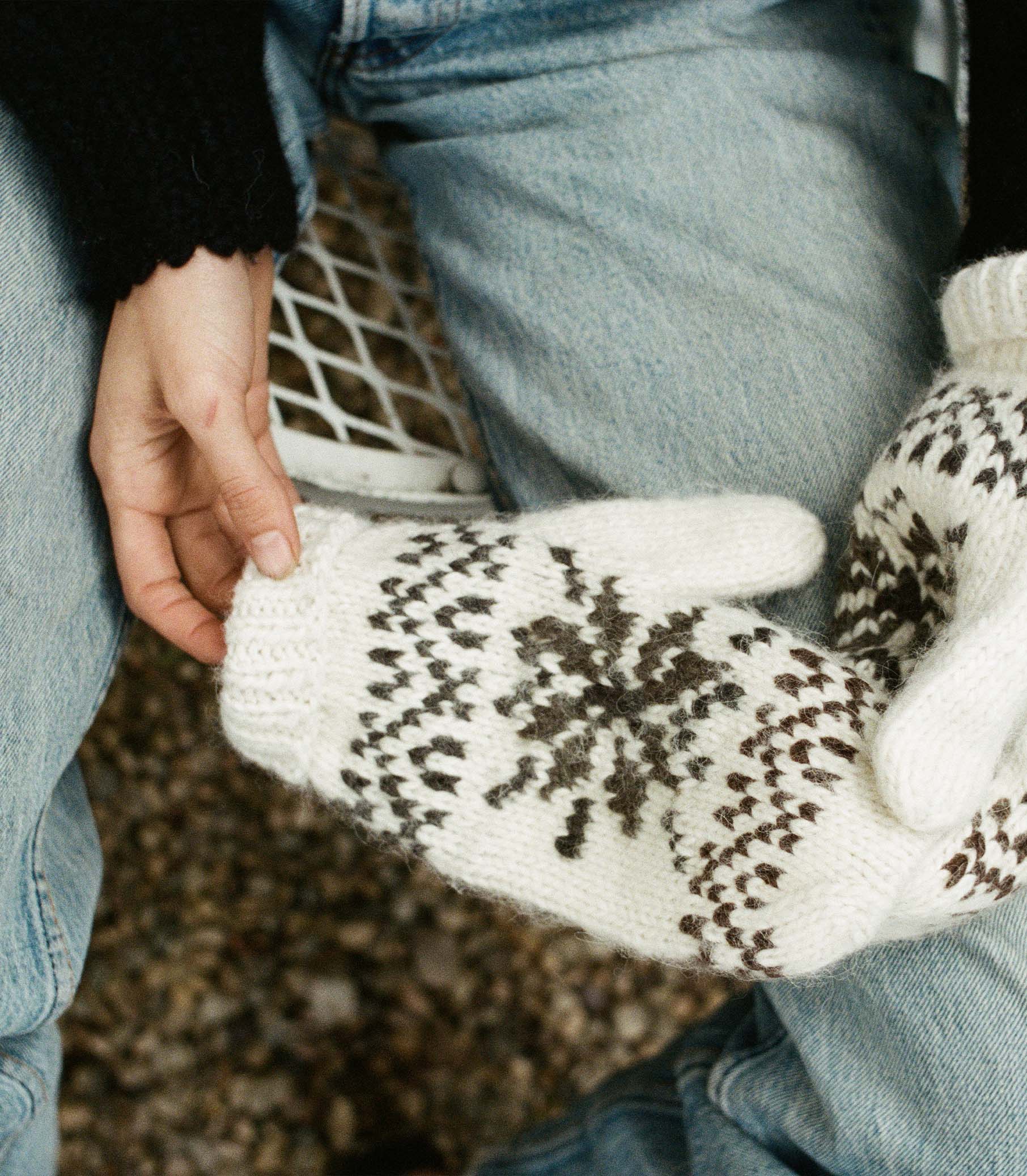HMD -- LUMI MITTENS -- ALPS FAIR ISLE