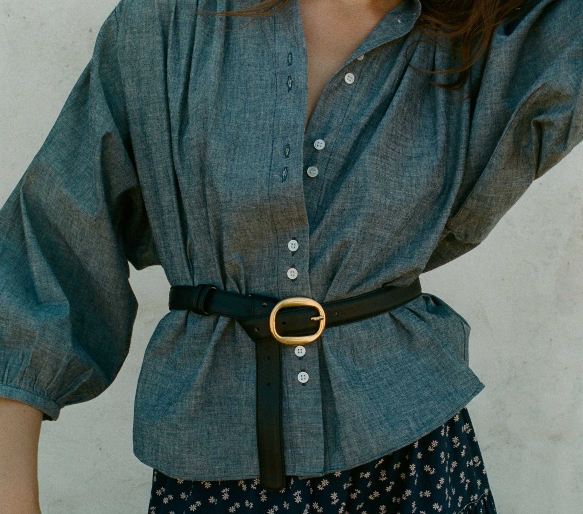 HMD -- OJAI TOP -- BLUE CHAMBRAY view 5