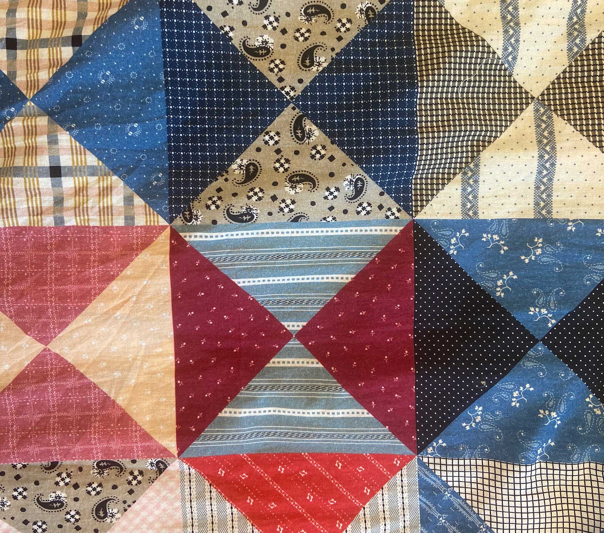 HMD -- AMADINE TOP -- PATCHWORK PRINT view 9
